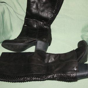 Black Fergalicious size 9 boots